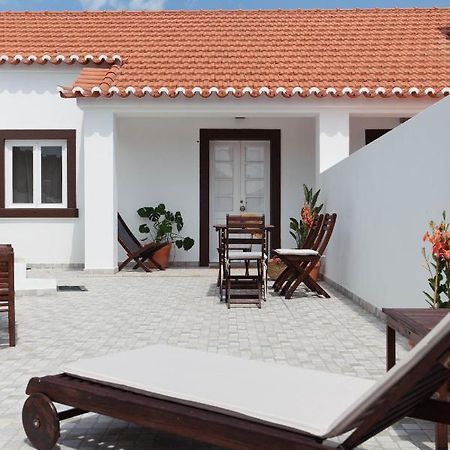 Azenhas Do Mar Roadside House Villa Colares Exterior photo