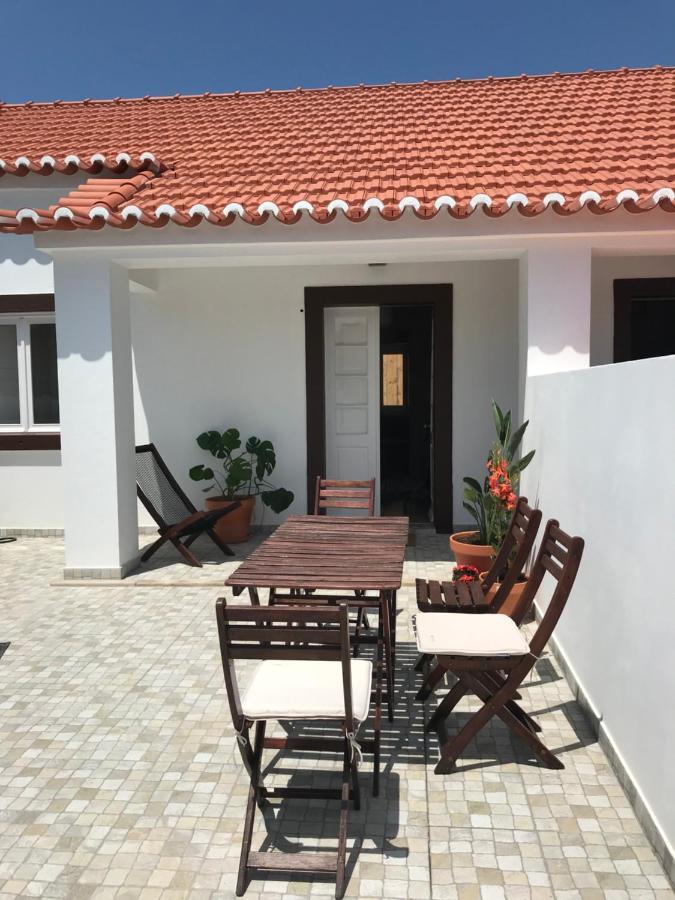Azenhas Do Mar Roadside House Villa Colares Exterior photo