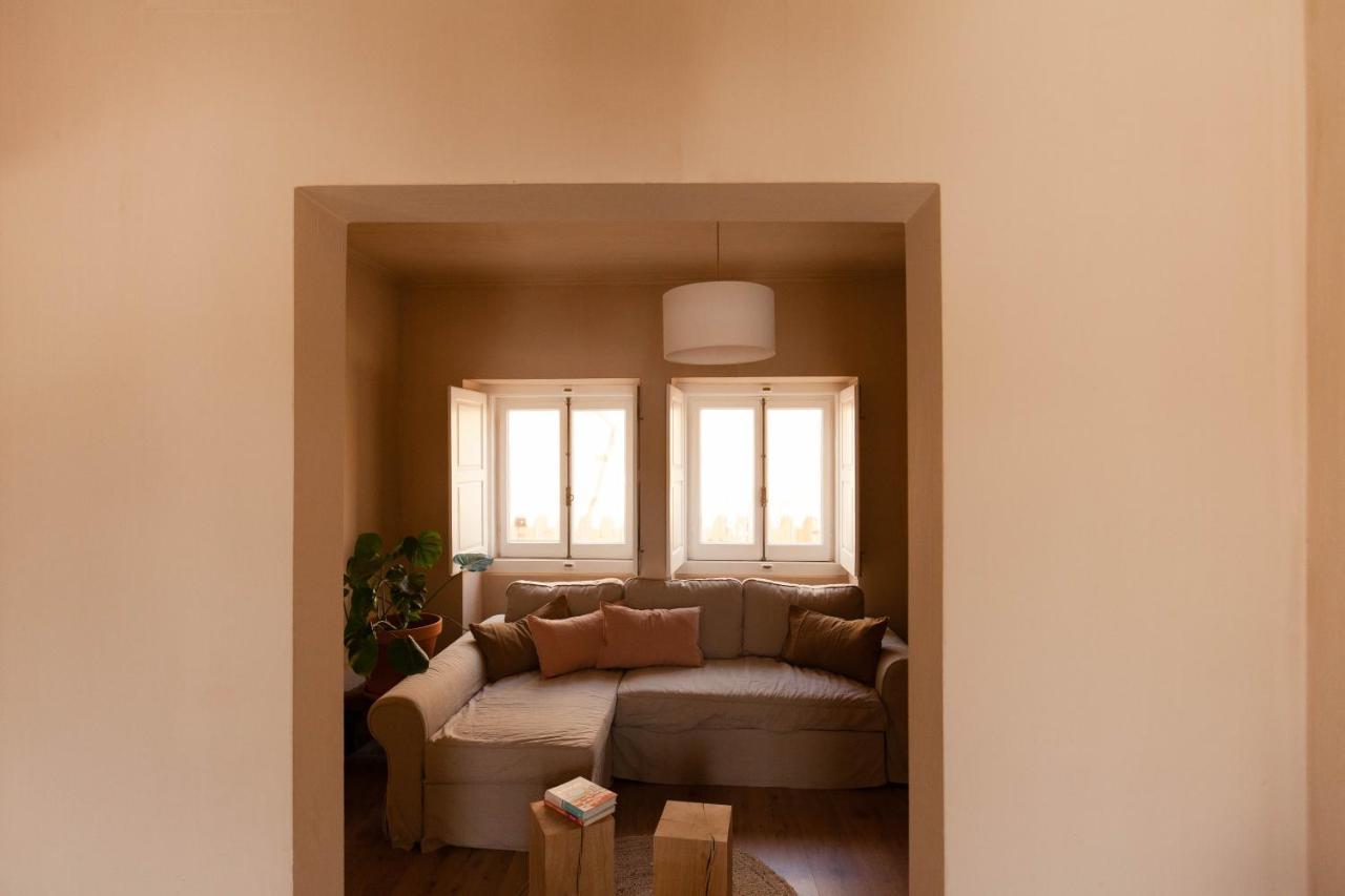 Azenhas Do Mar Roadside House Villa Colares Exterior photo